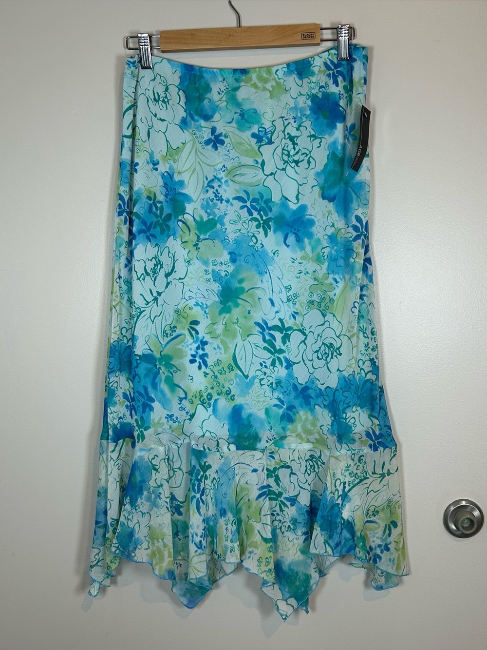 NWT AGB Dress Size 12 Blue & Green Floral Print Asymmetrical Maxi Skirt